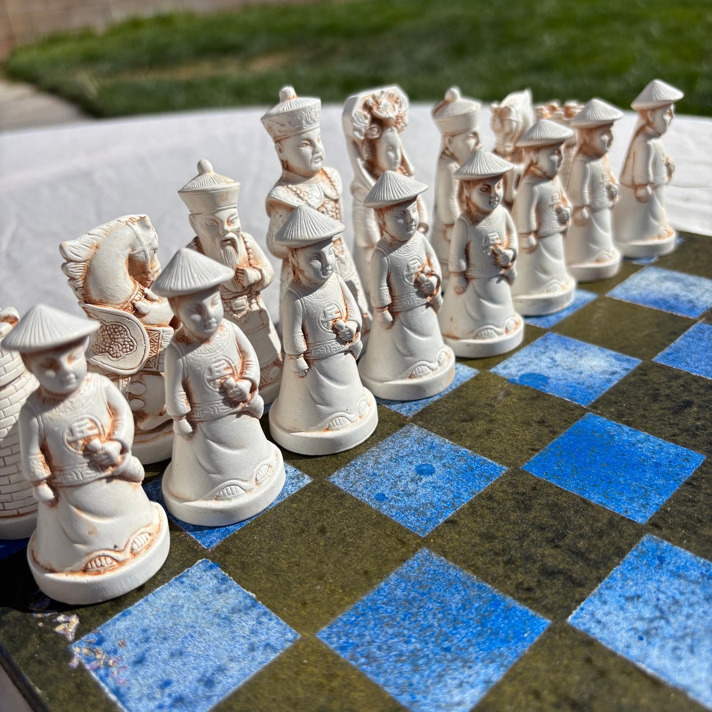 Black & Blue Stain - Chinese Edition Chess Set