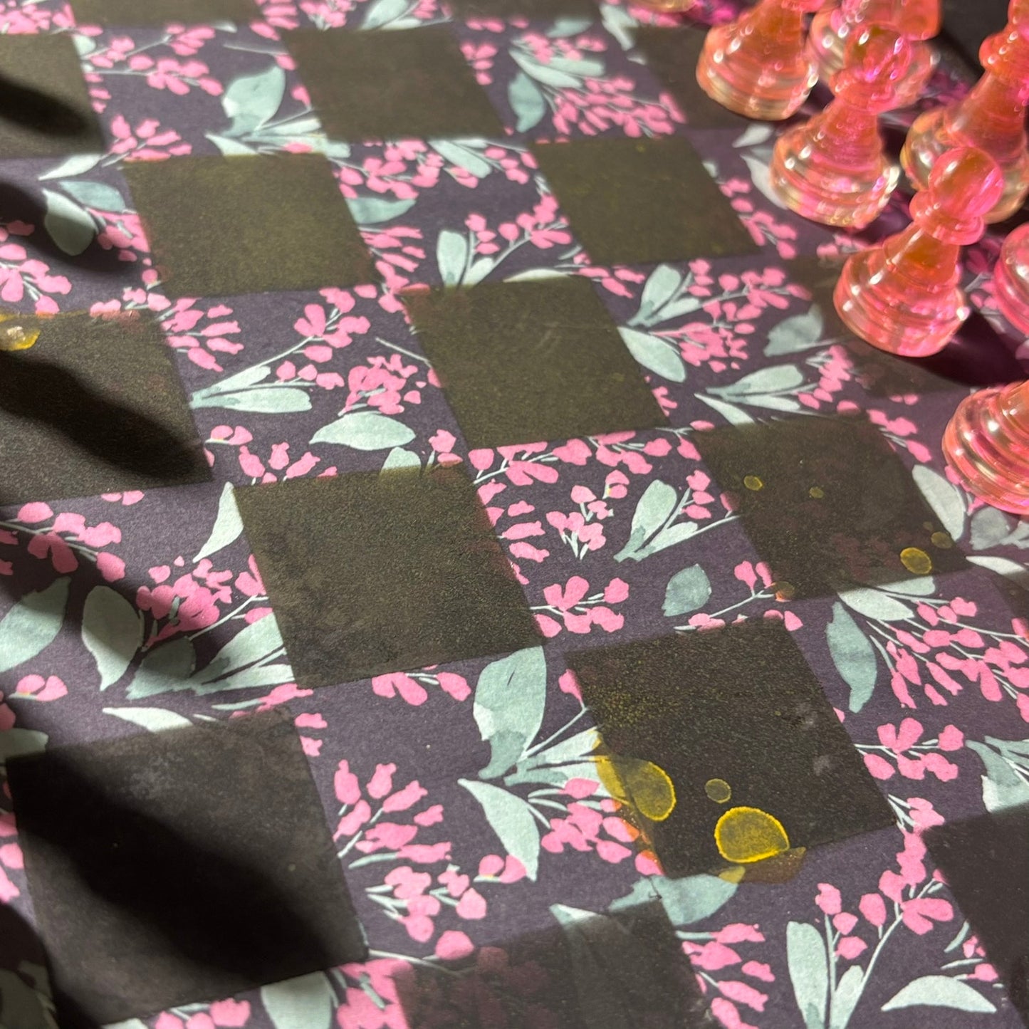 Retro Pink Flowers - Scrapbook Chess Set