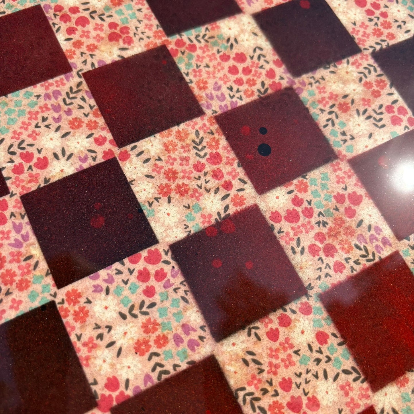 Red Spotted Flowers - Resin Coated Chess Board
