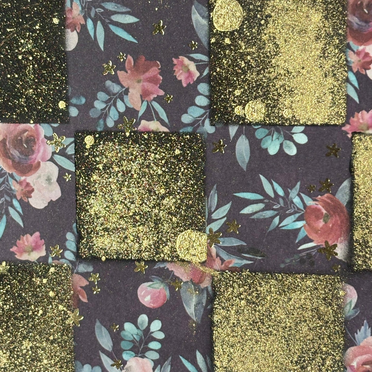 Sprinkle Gold Vintage - Scrapbook Chess Board