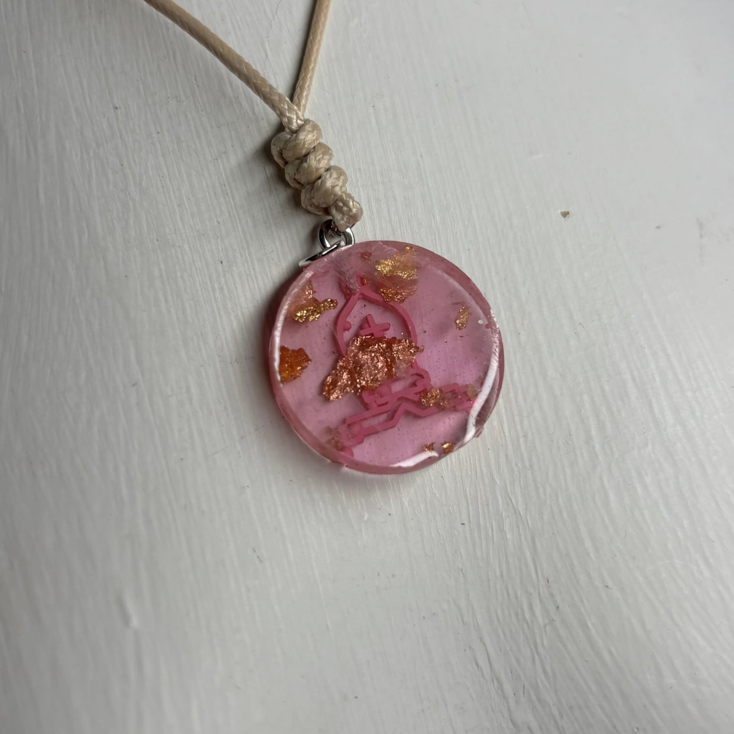 Royal Cream Pink - Handmade Resin Chess Necklace