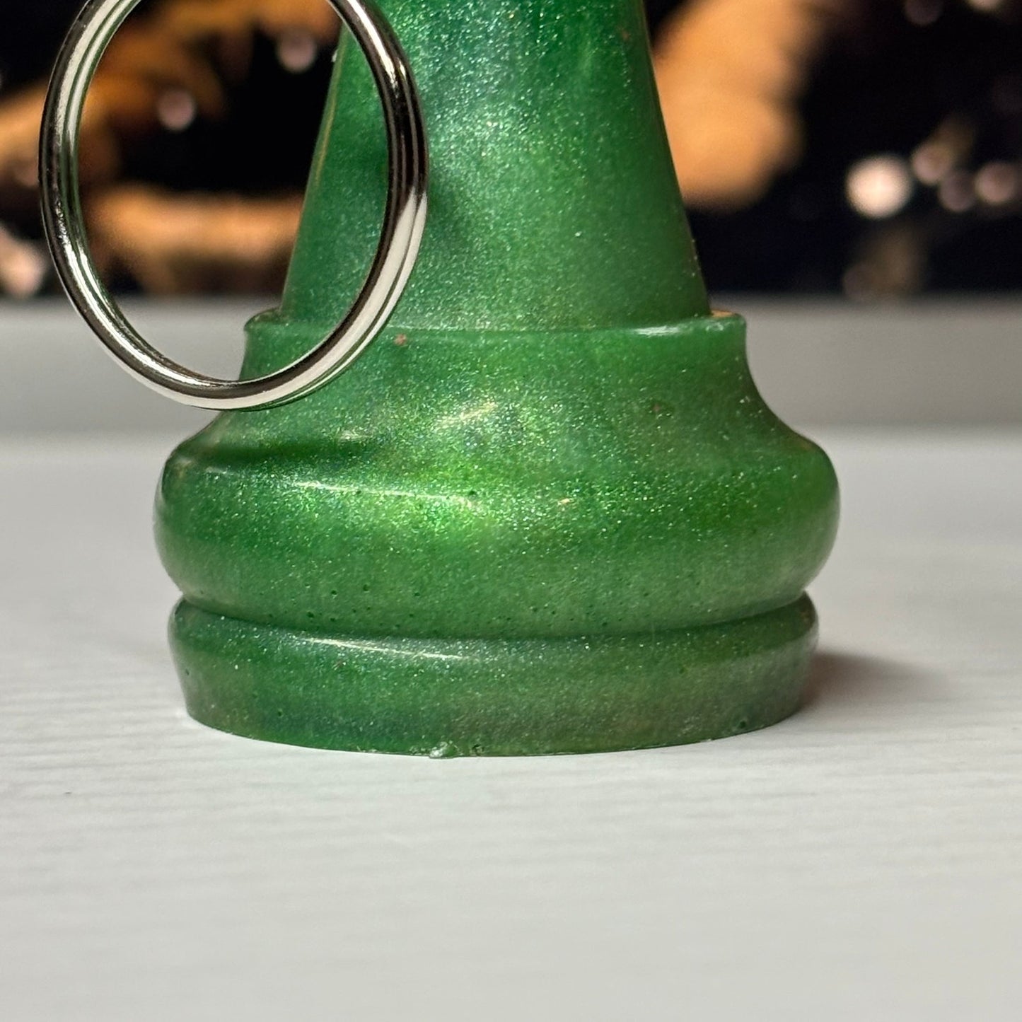 Solid Green King - Handmade Resin Keychain - Large Edition