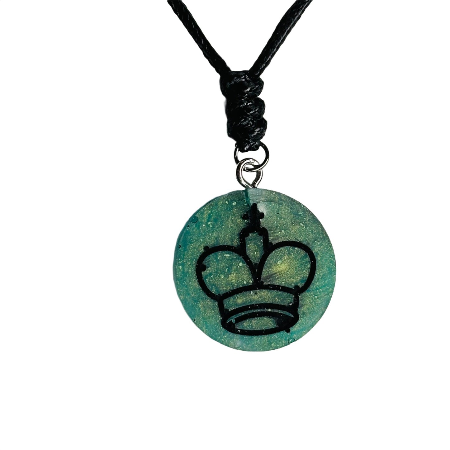 Nature Green King - Handmade Resin Chess Necklace