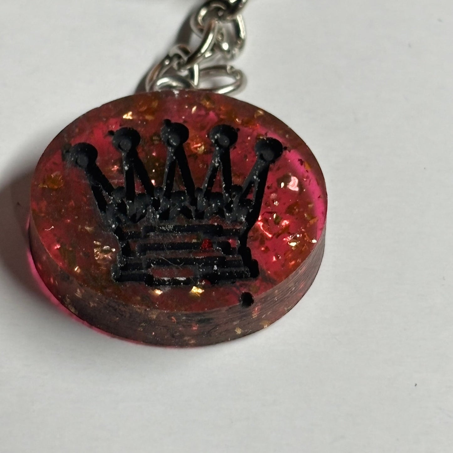 Sparkle Red Queen - Handmade Resin Keychain - Flat Edition
