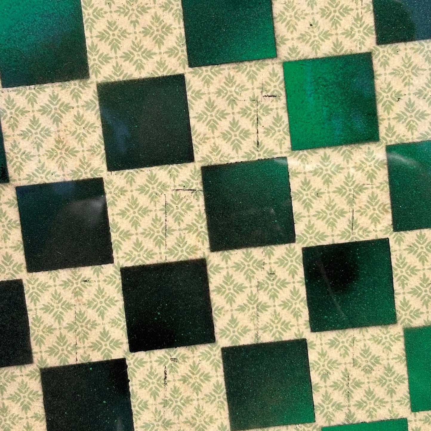 Green Vintage - Resin Coated Chess Board