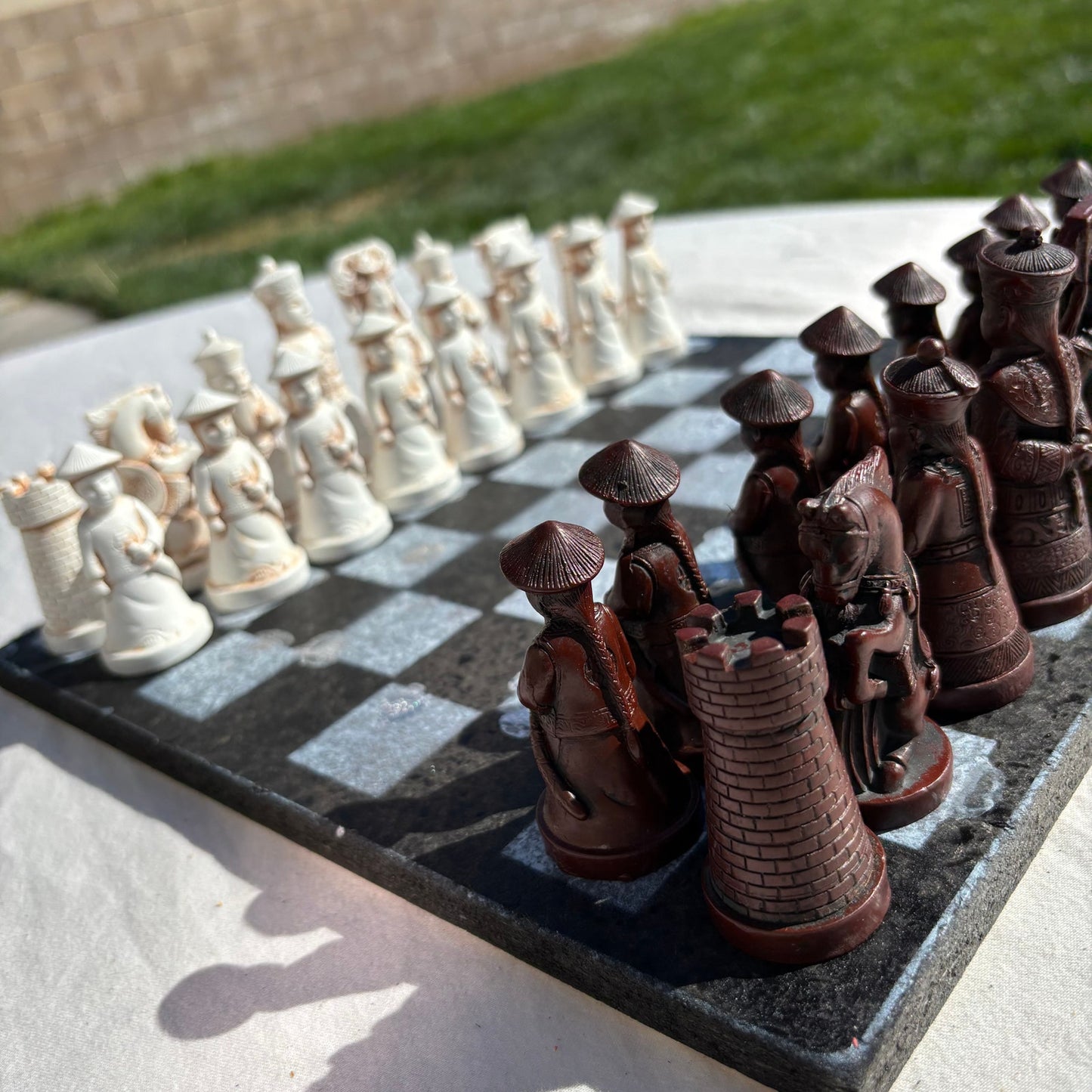 Black & White - Chinese Edition Chess Set