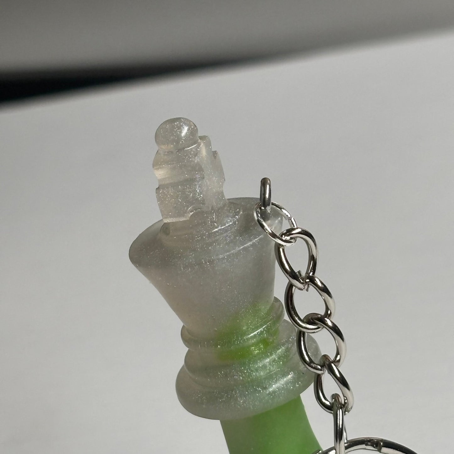 Green/White King - Handmade Resin Keychain