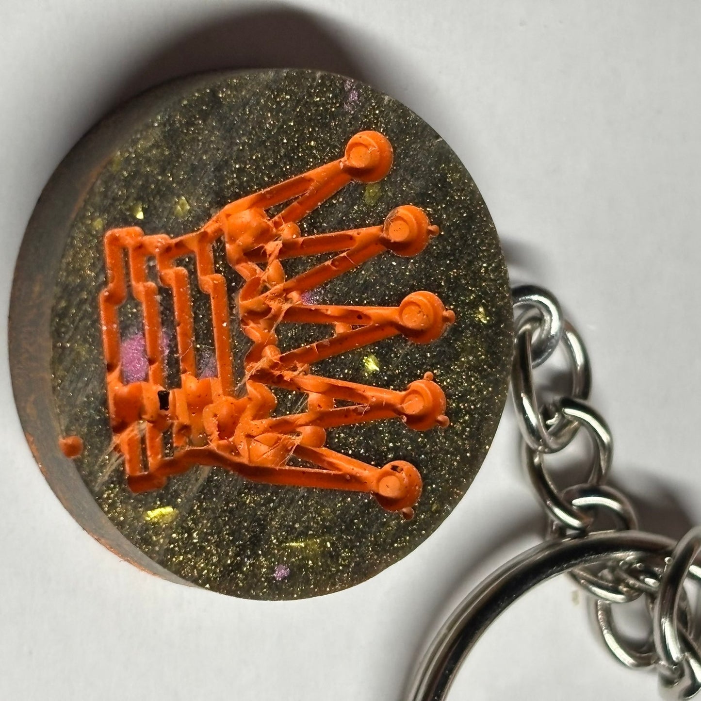 Dirty Green Orange Lining - Handmade Resin Keychain - Flat Edition