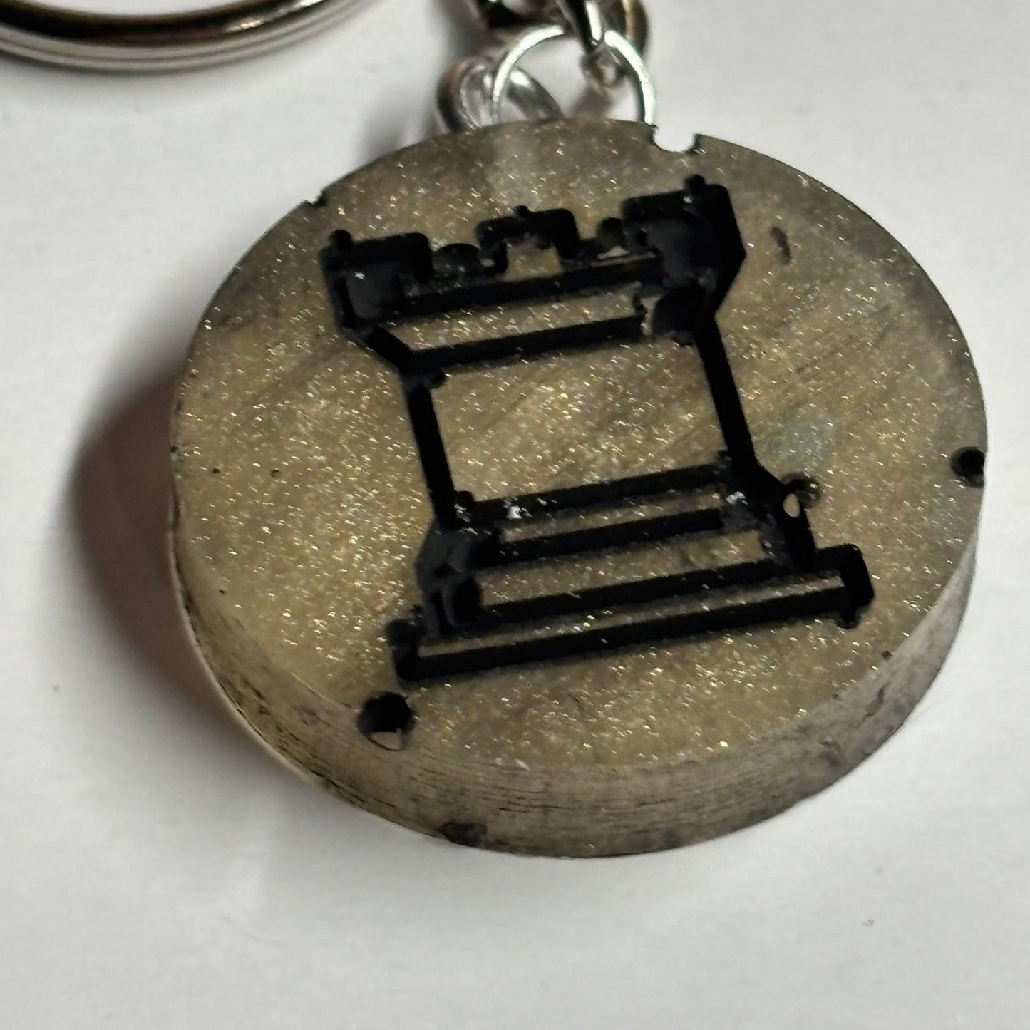 Simple Rook - Handmade Resin Keychain - Flat Edition