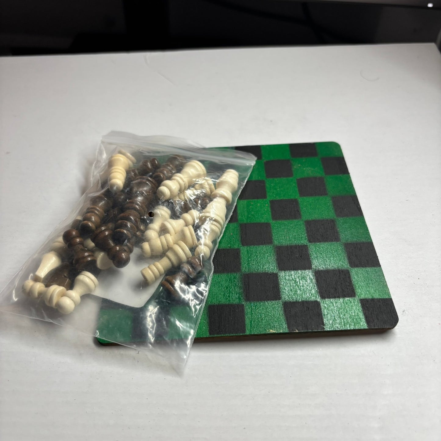 Forest Green Black - Mini Chess Set