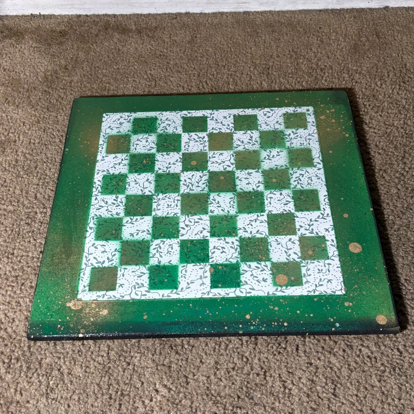 Royal Green Golden Drip - Large Deluxe Chess Set