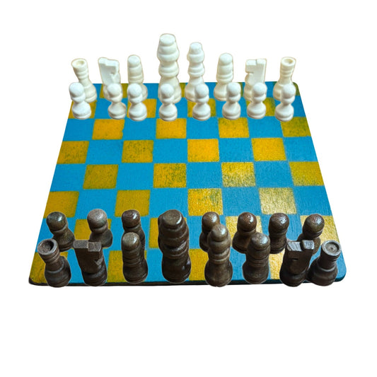 🎁 Light Blue & Yellow - Mini Chess Set (100% off)
