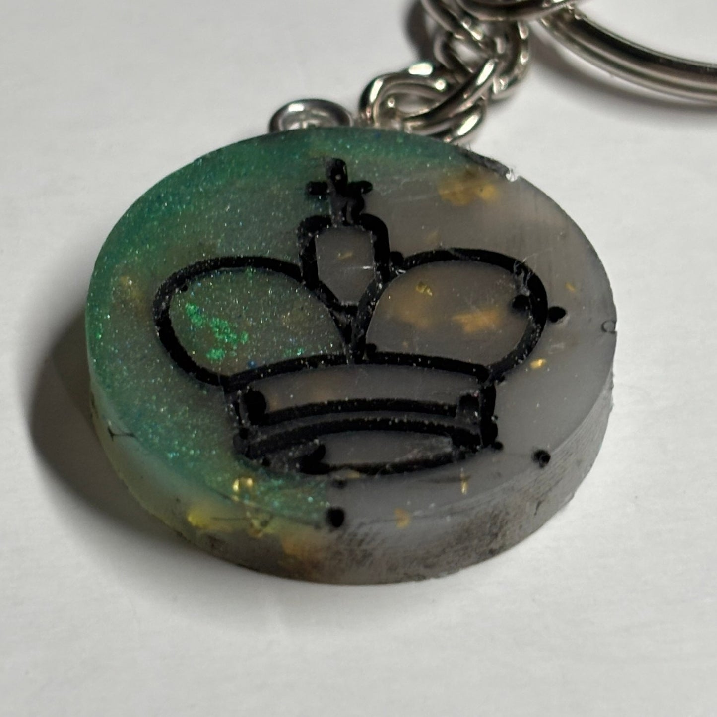 Green Gray King Handmade Resin Keychain - Flat Edition