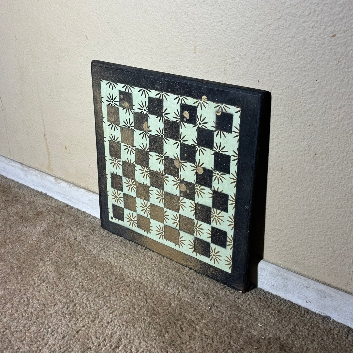 Green Vintage Gold Fade - Scrapbook Chess Board