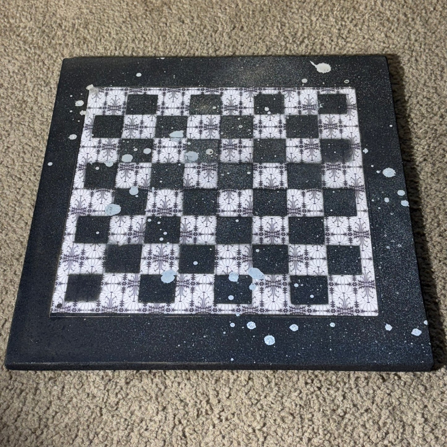 Golden Hue - Large Deluxe Chess Set