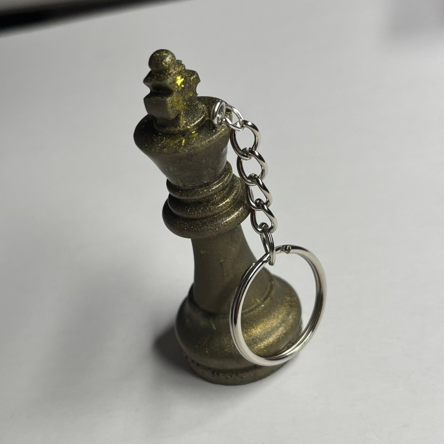 Vintage Green King - Handmade Resin Keychain