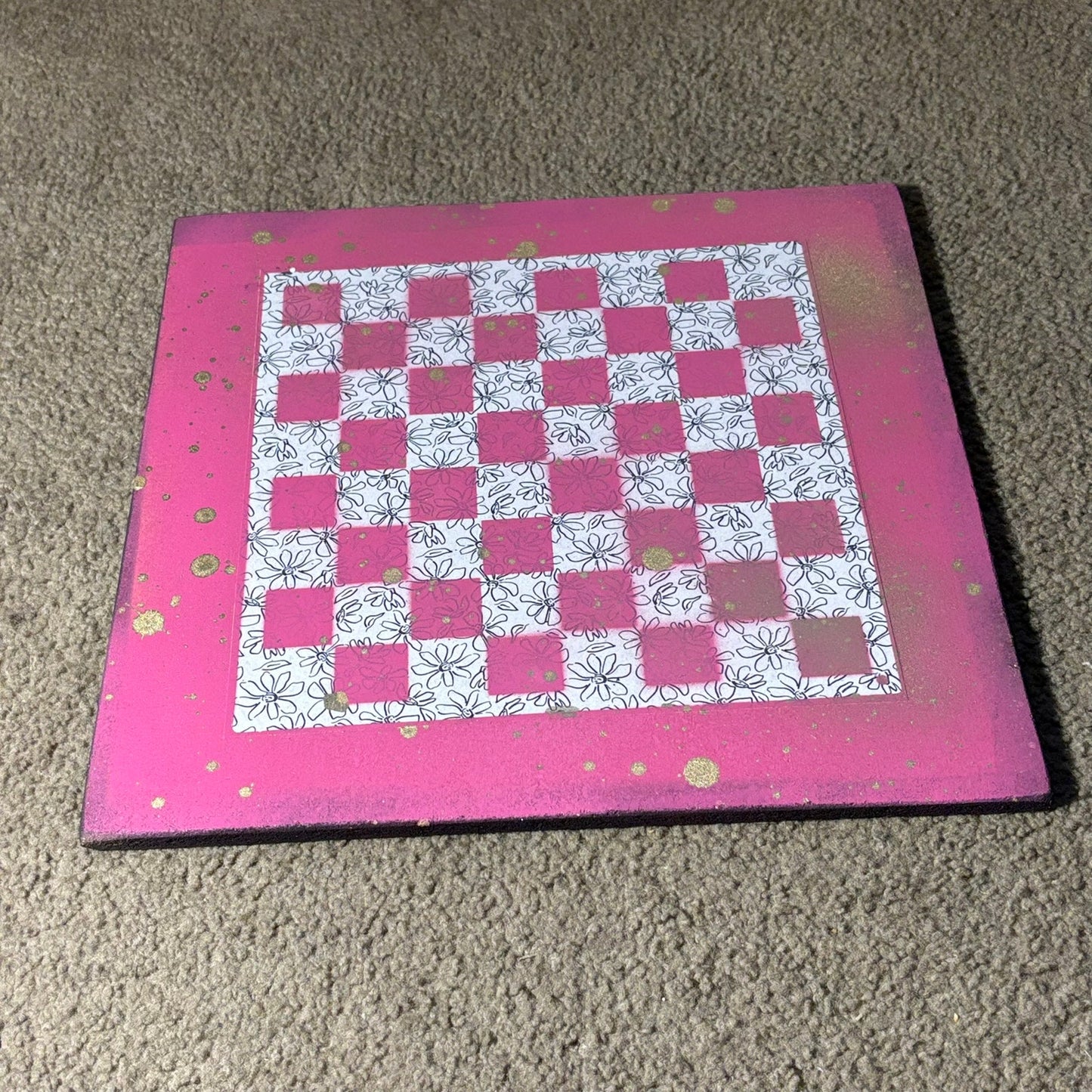 Supreme Pink Flowers - Large Deluxe Chess Set
