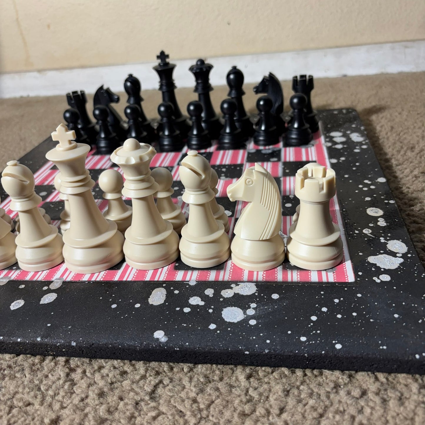 Vintage Red Stripes - Large Deluxe Chess Set