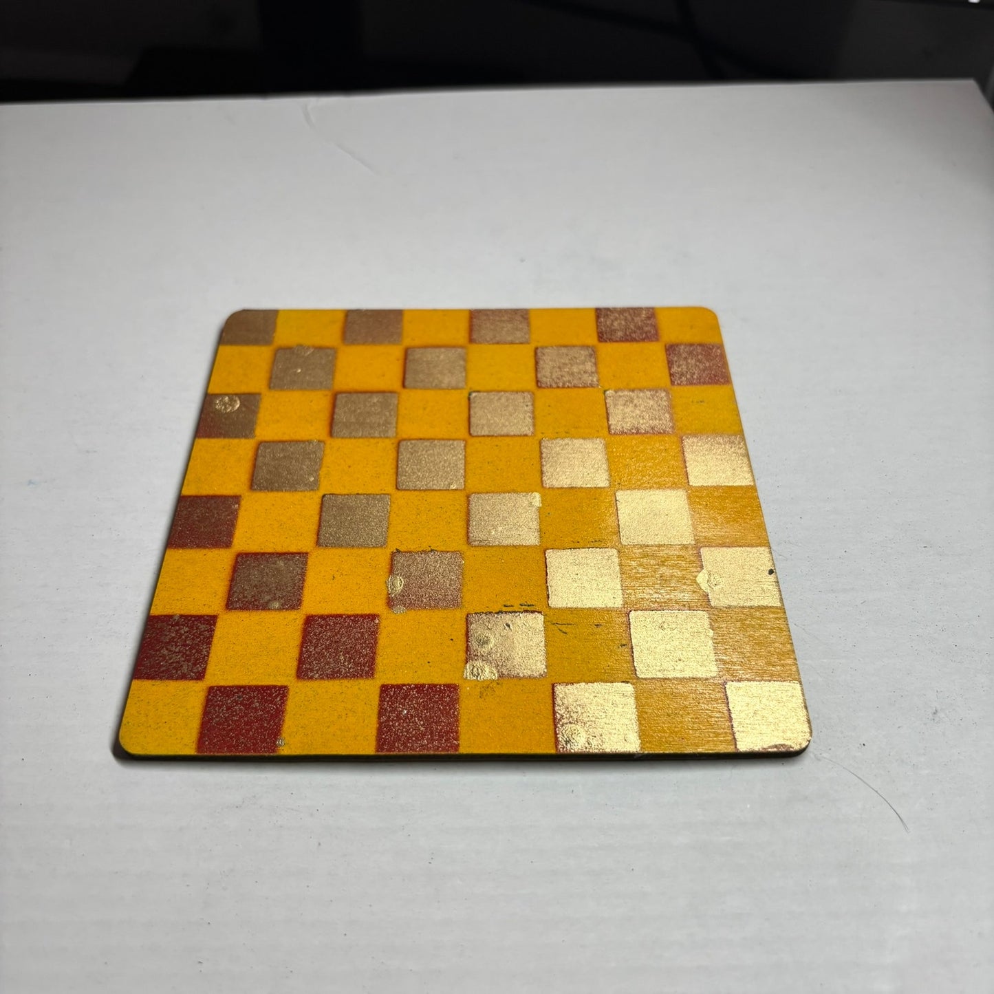 Yellow Golden Red Hue - Mini Chess Set