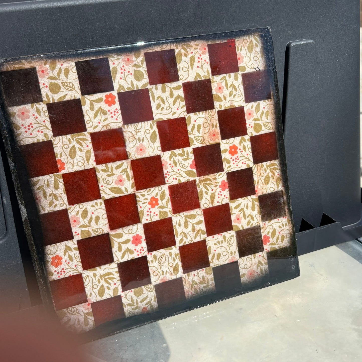 Fading Red Flowers - Resin Coated Chess Board