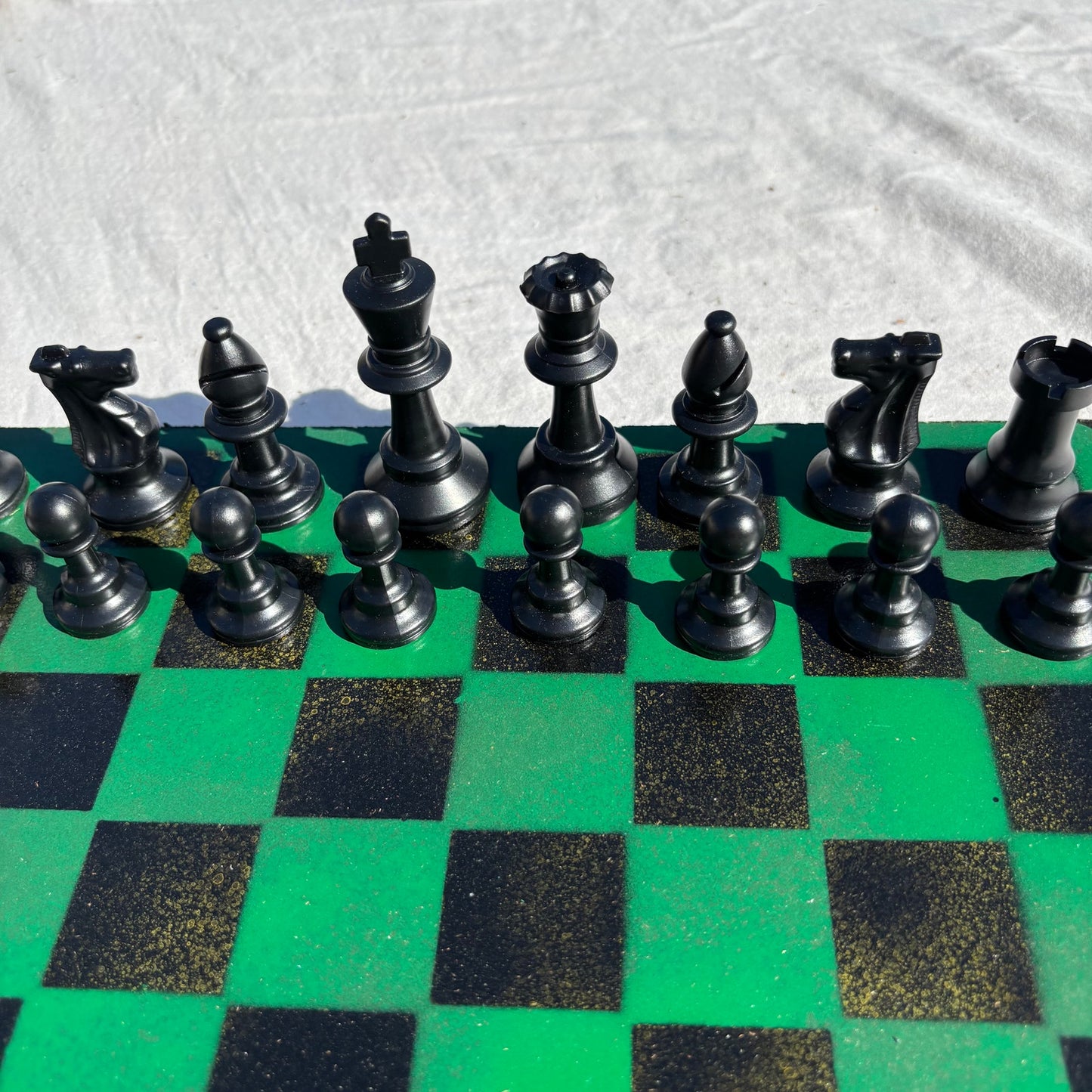 Green & Black - Painted Chess Set