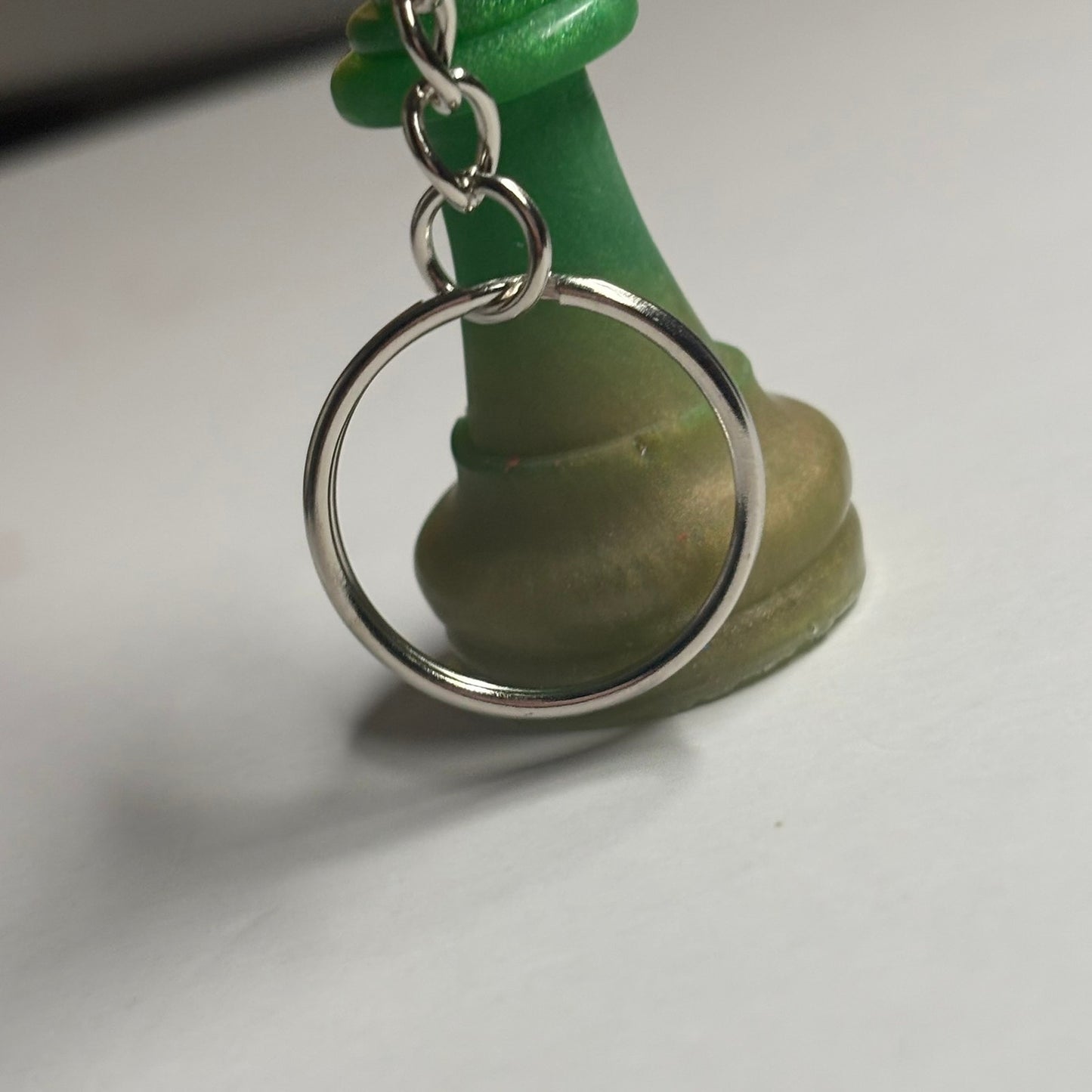 Green Mixed King - Handmade Resin Keychain
