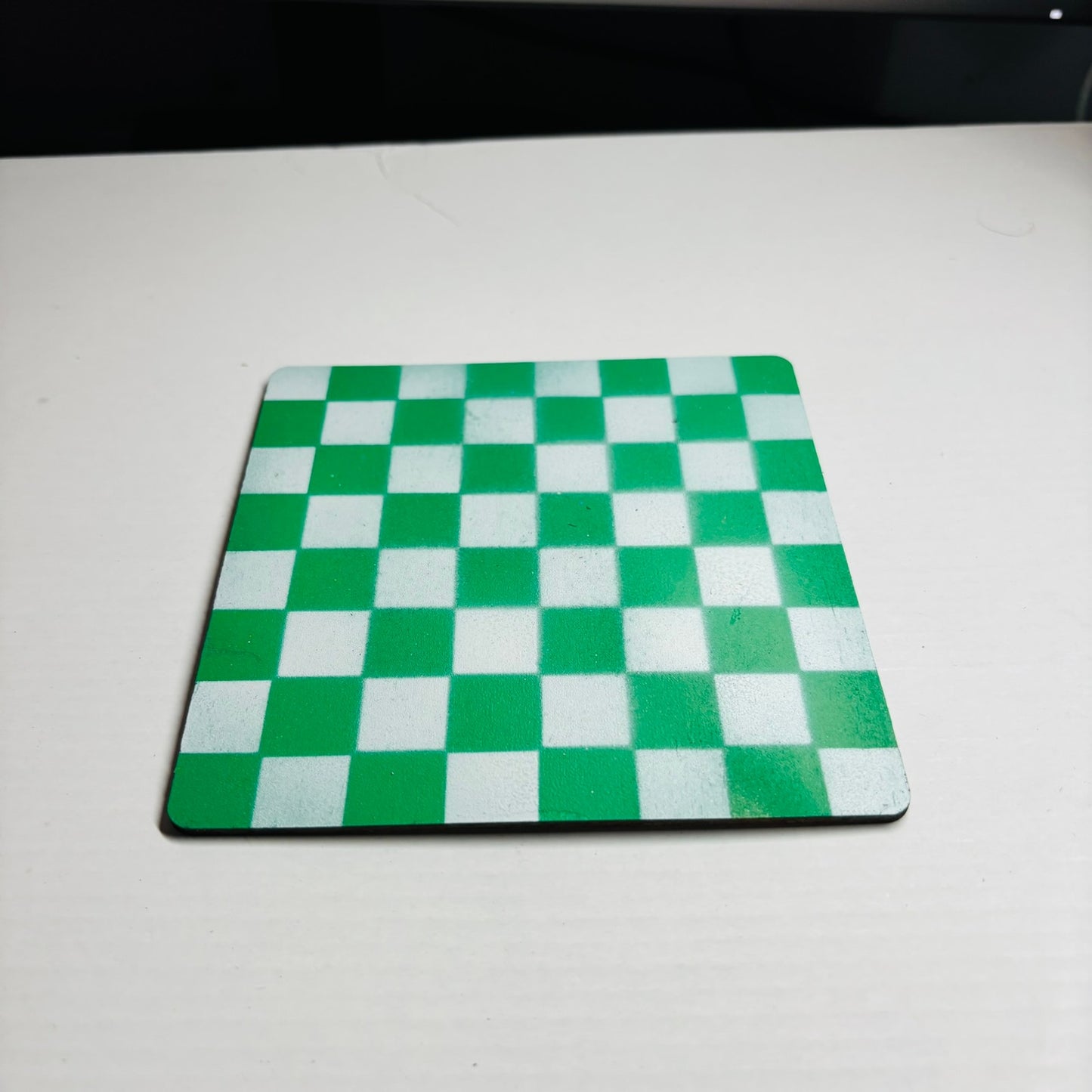 Simple Green & White - Mini Chess Set