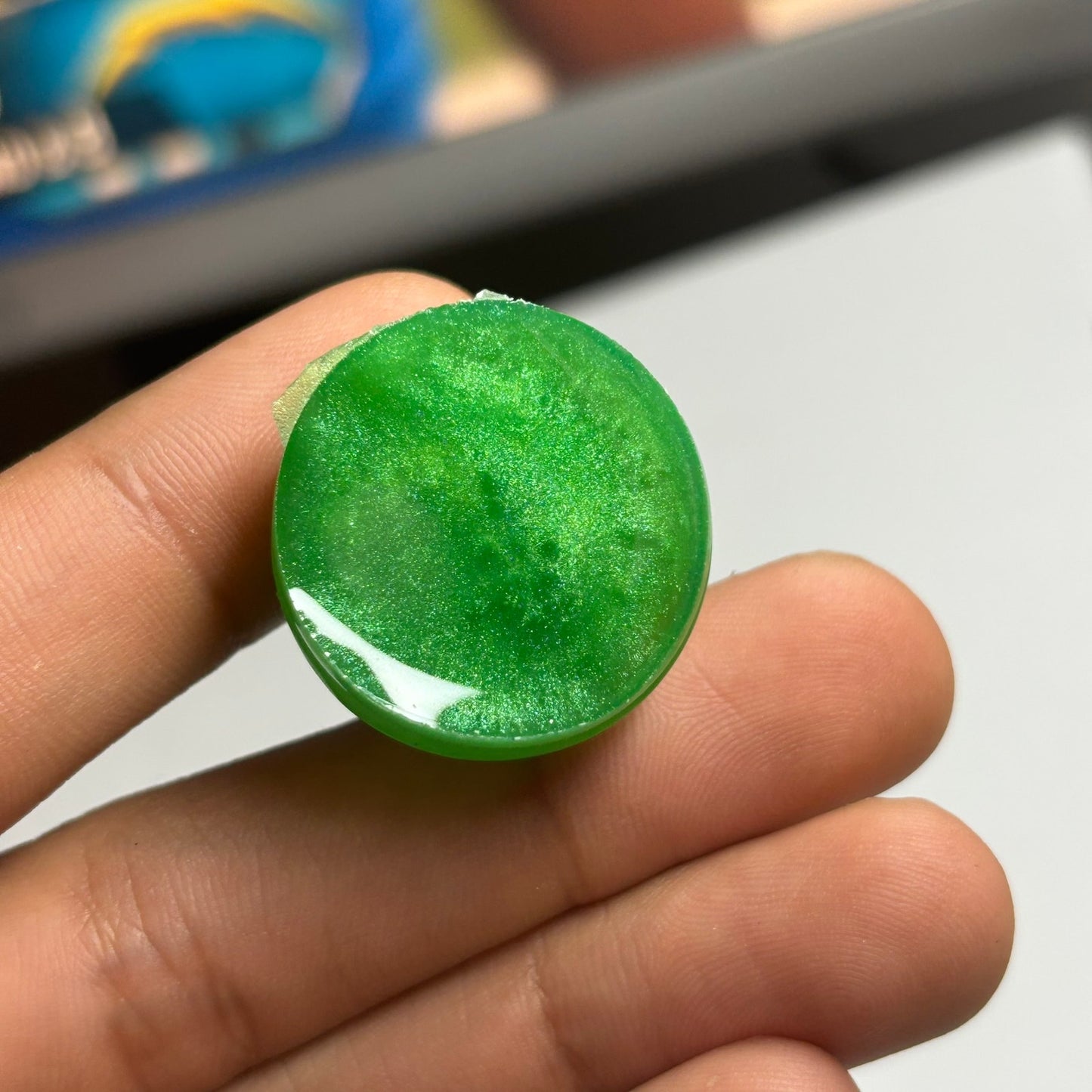 Green Blue King - Handmade Resin Keychain