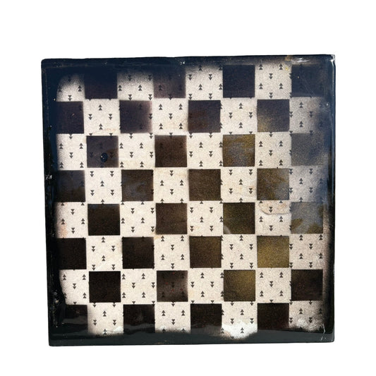 Vintage Arrows - Resin Coated Chess Board