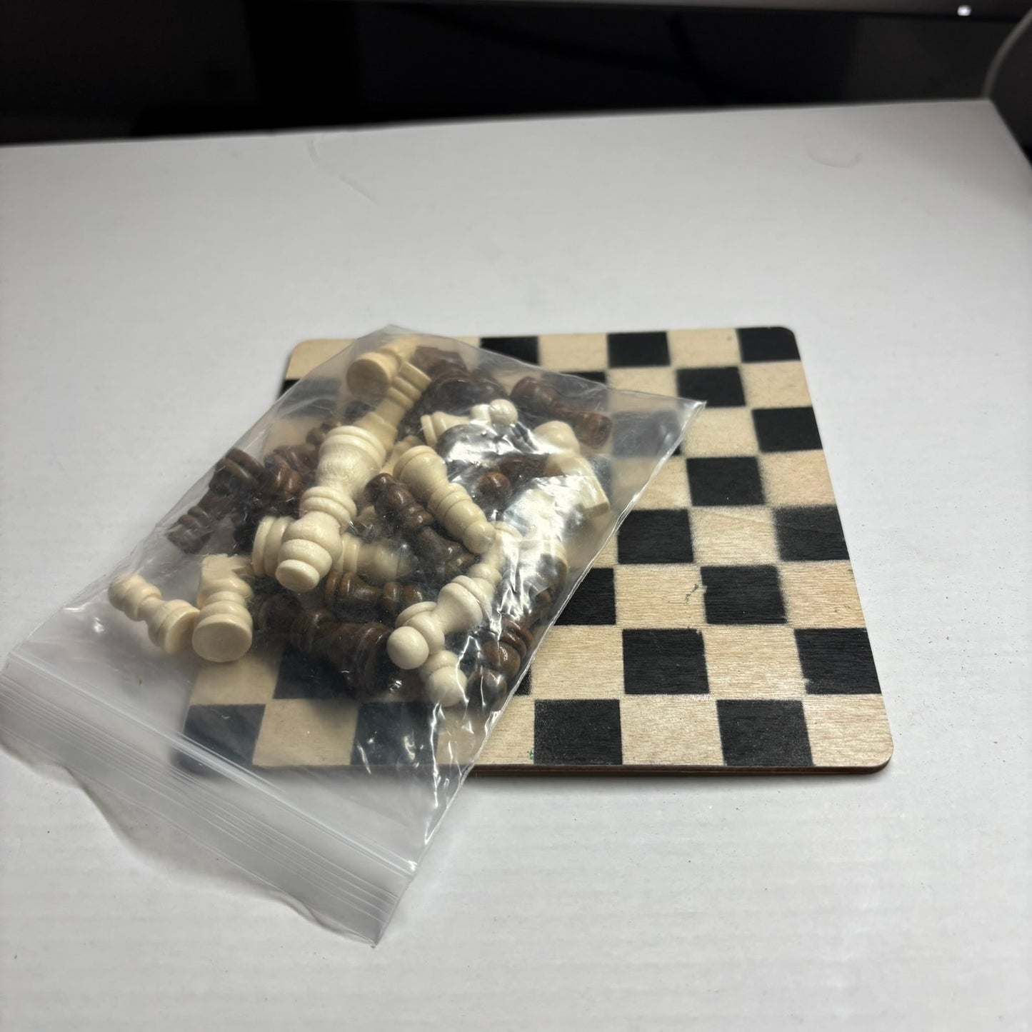 Cream Black - Mini Chess Set