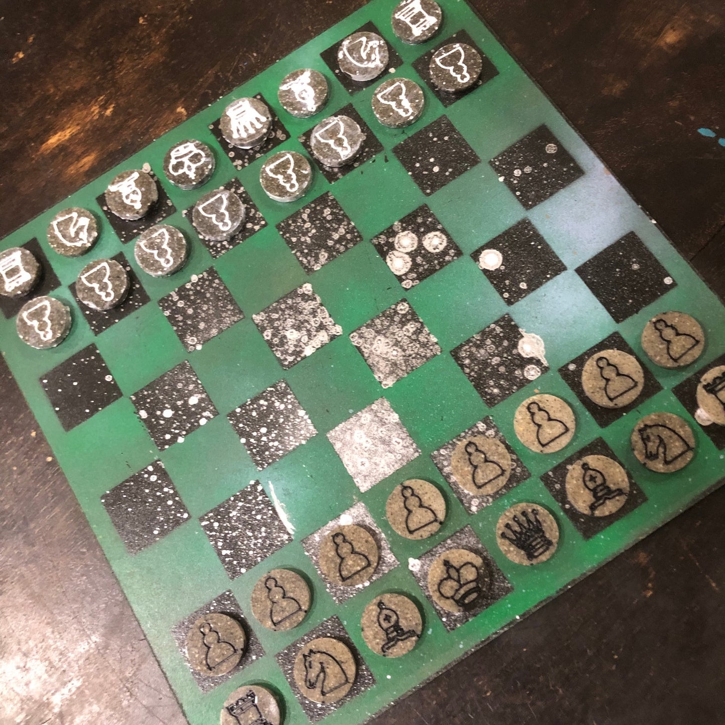Chrome Drip Green - Painted Chess Set