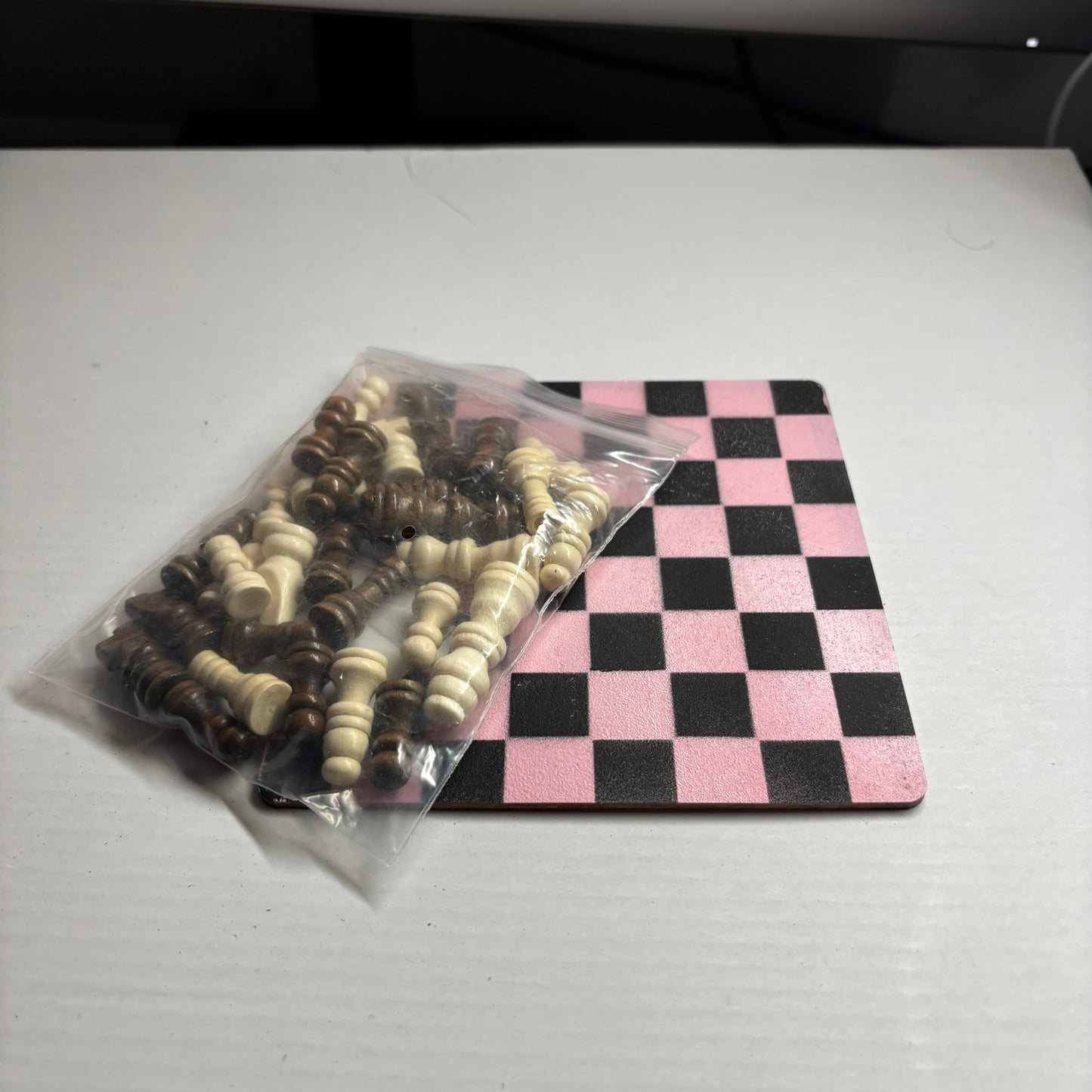 Sky Pink Black - Mini Chess Set
