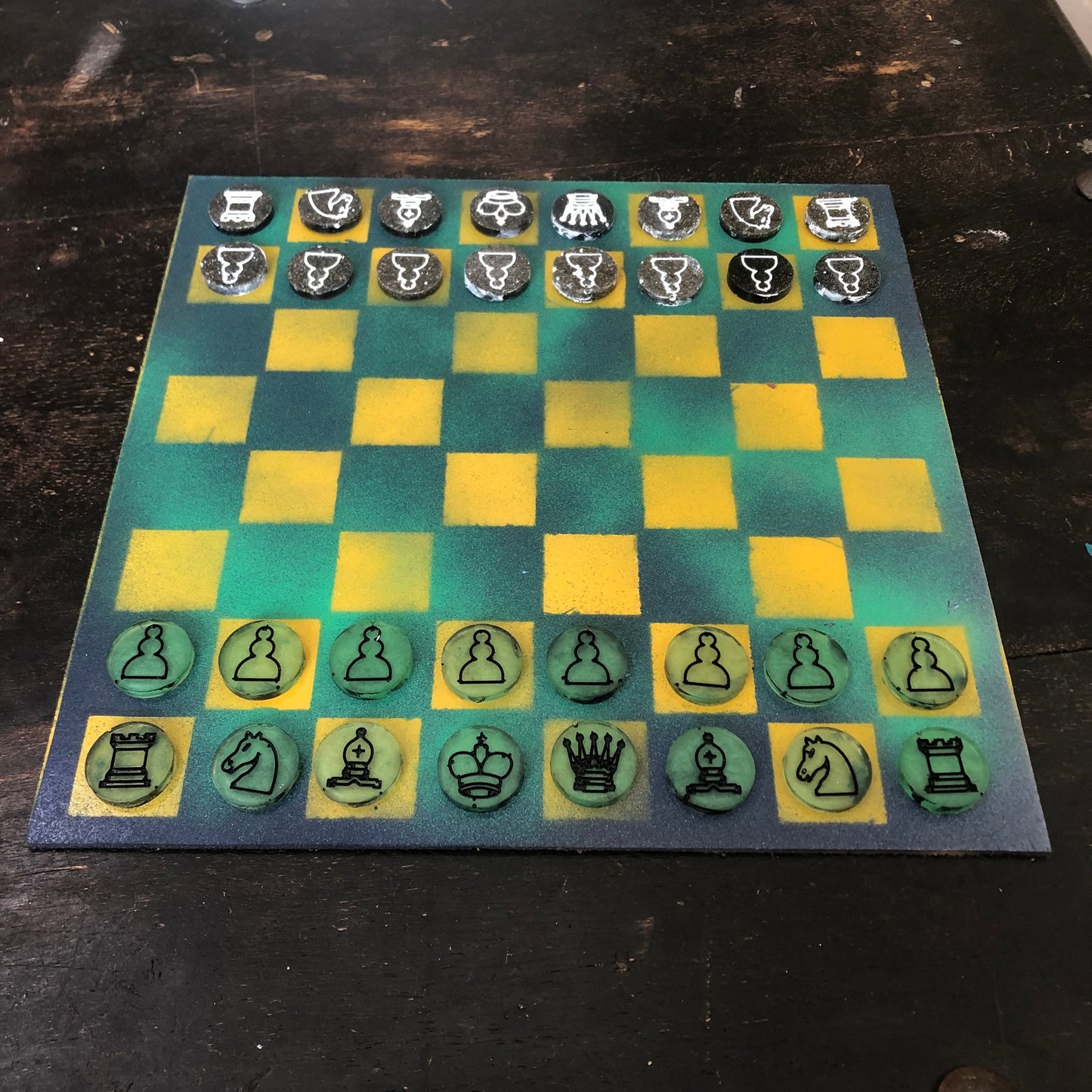 Alien Green & Yellow - Painted Chess Set