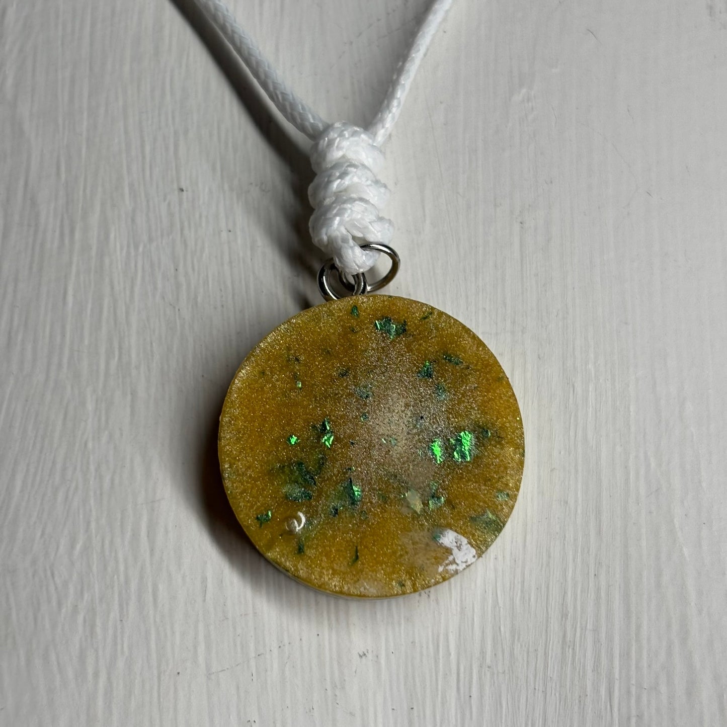 Banana Mix Pawn - Handmade Resin Chess Necklace - Flat Edition