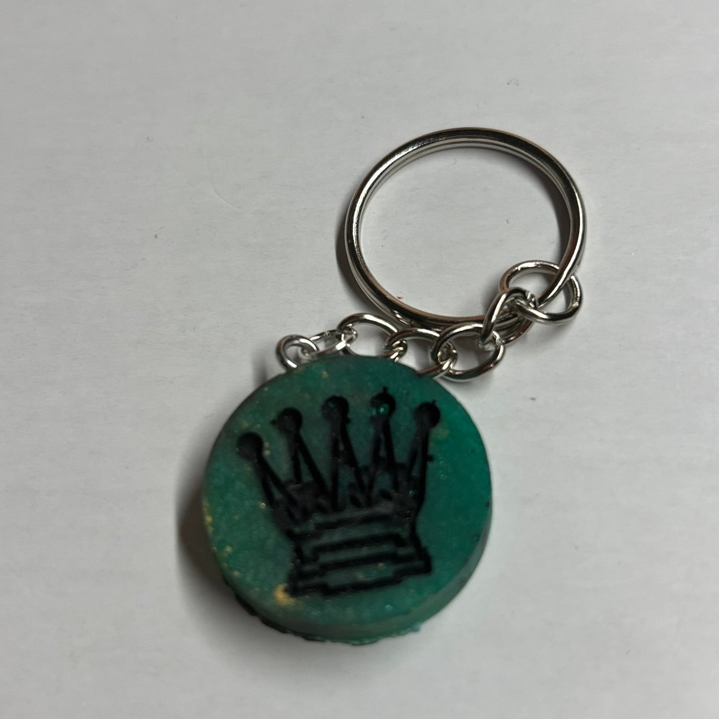 Dark Green Queen - Handmade Resin Keychain