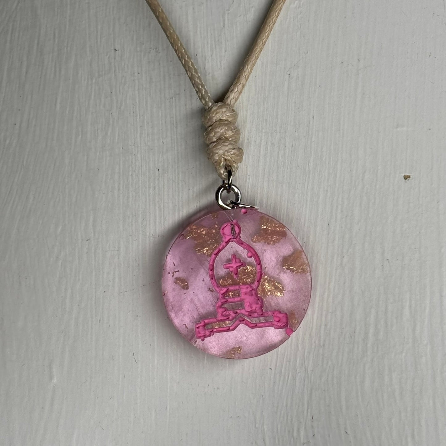 Royal Cream Pink - Handmade Resin Chess Necklace