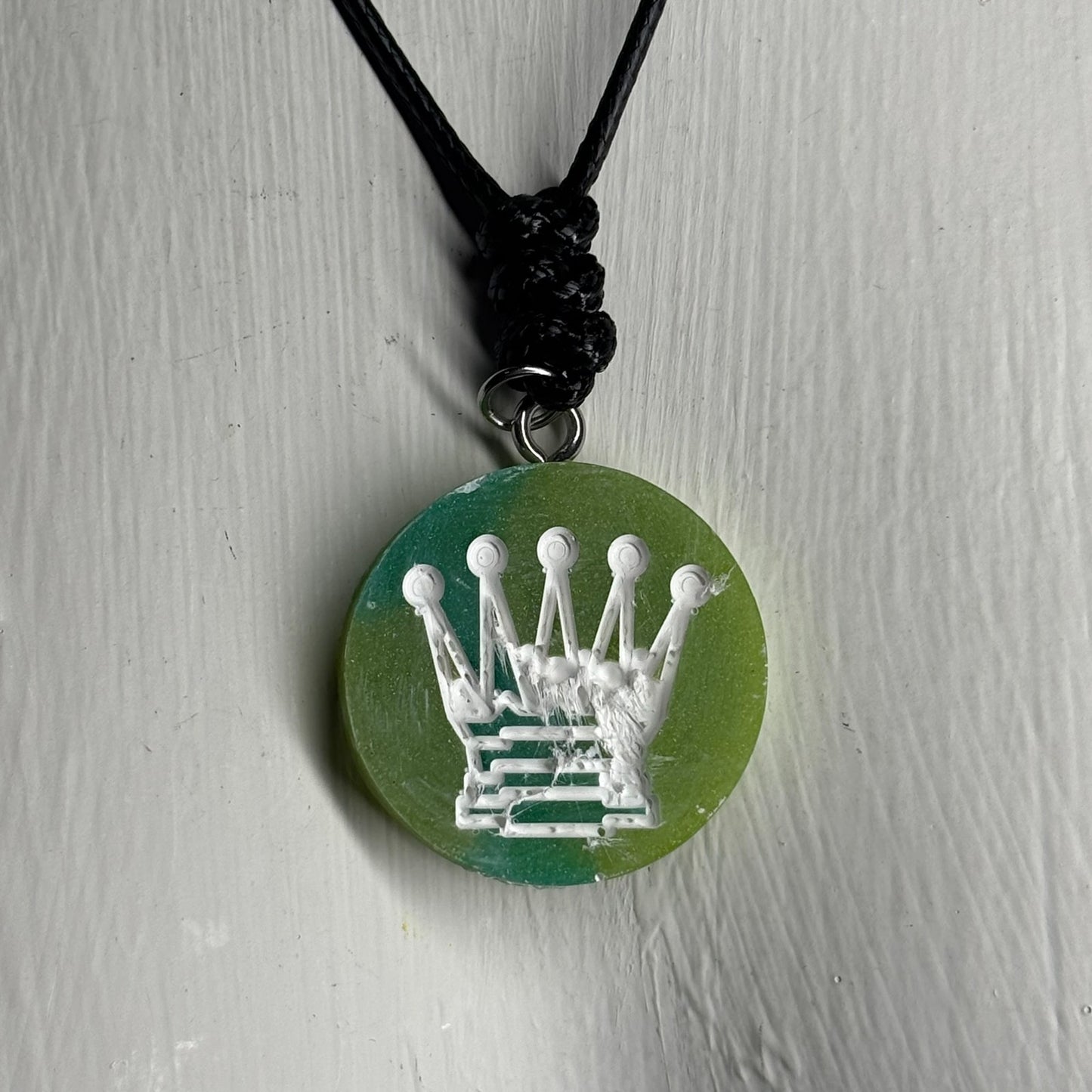 Mesh Green Queen - Handmade Resin Chess Necklace