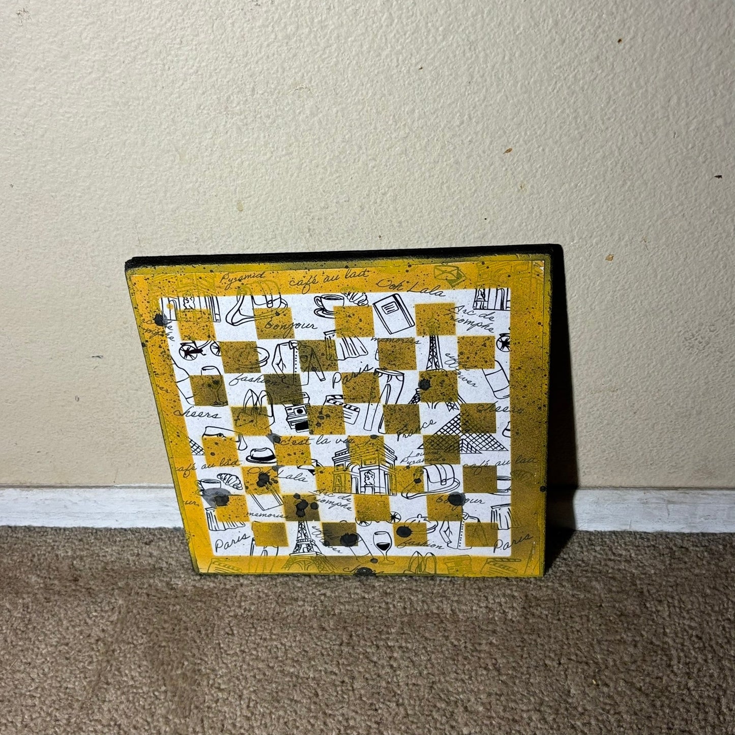 Sketch Yellow - Scrapbook Chess Board
