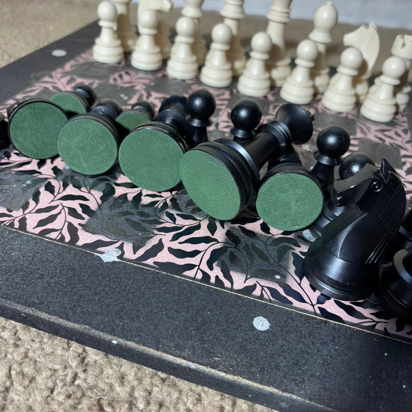 Luxury Pattern - Large Deluxe Chess Set