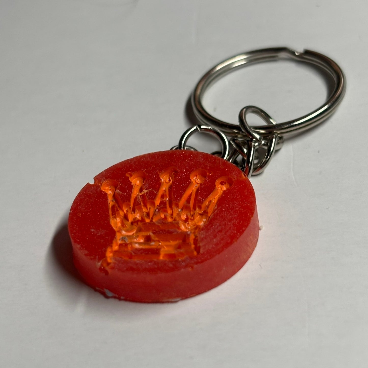 Red Orange Queen - Handmade Resin Keychain - Flat Edition