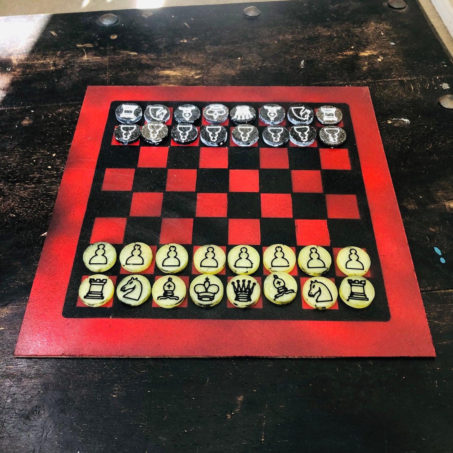 Imperial Red - Painted Chess Set