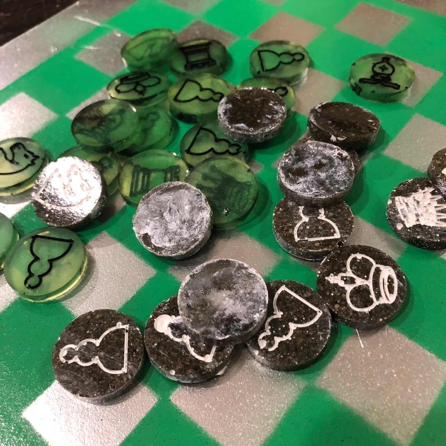 Chrome Green - Painted Chess Set