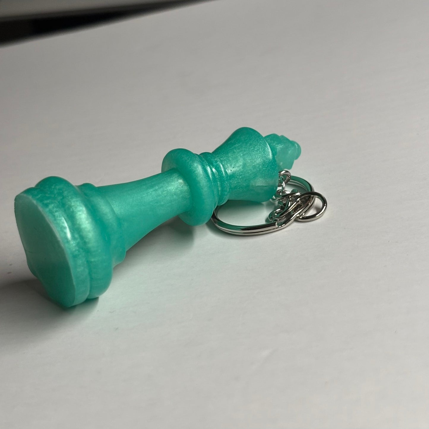 Aqua Green King - Handmade Resin Keychain