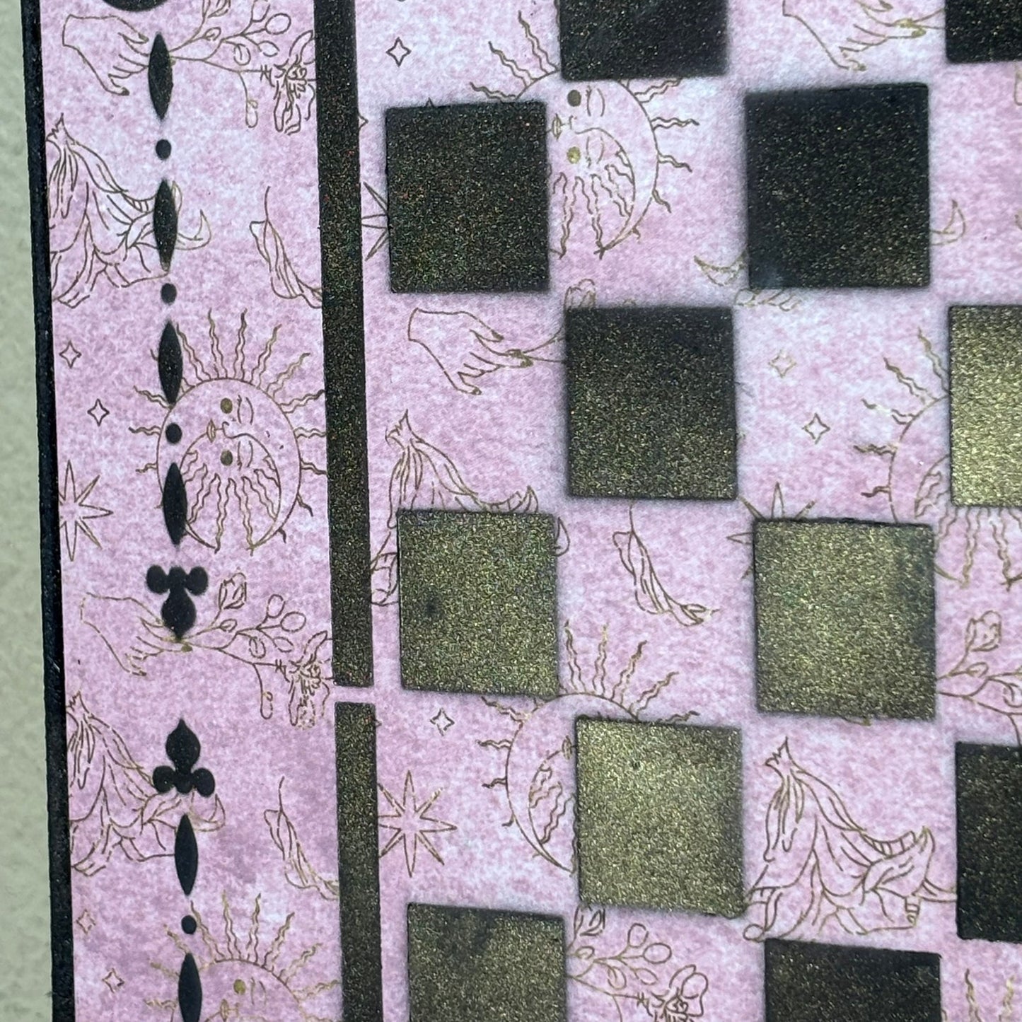 Splendid Pink - Scrapbook Chess Board