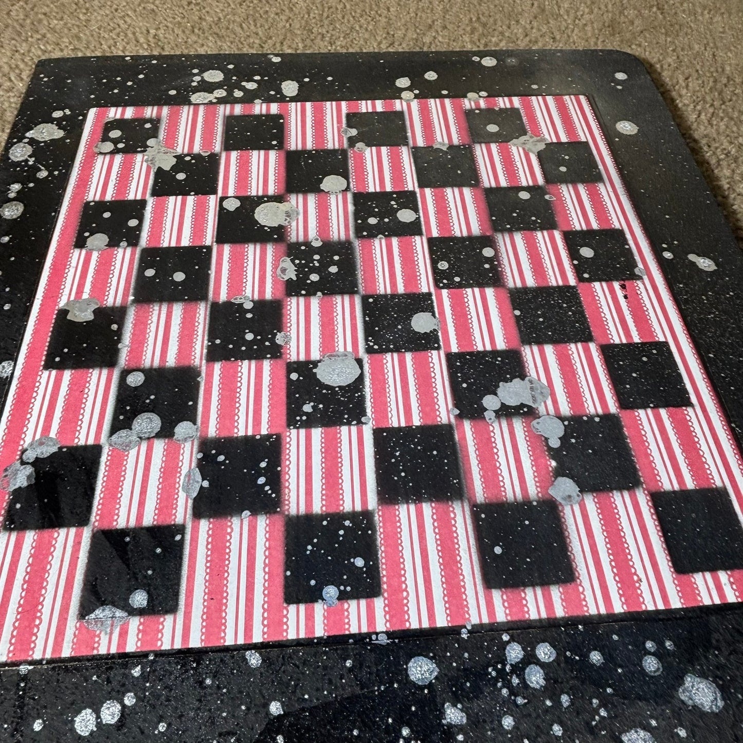 Vintage Red Stripes - Large Deluxe Chess Set