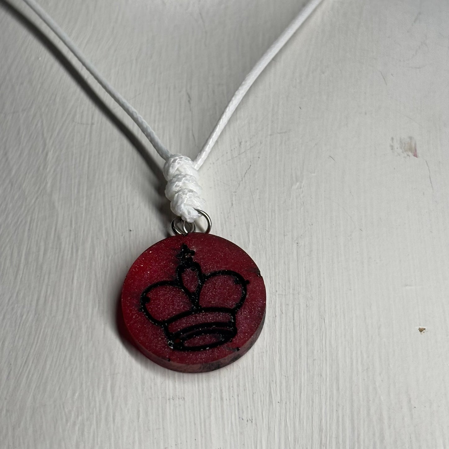Dark Red King - Handmade Resin Chess Necklace - Flat Edition