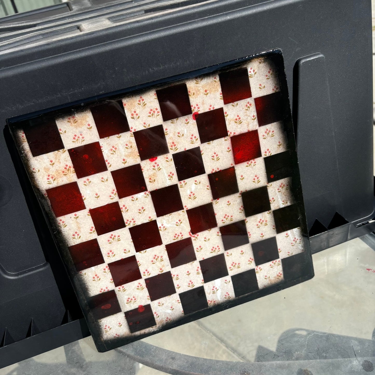 Vintage Red Flowers - Resin Coated Chess Board