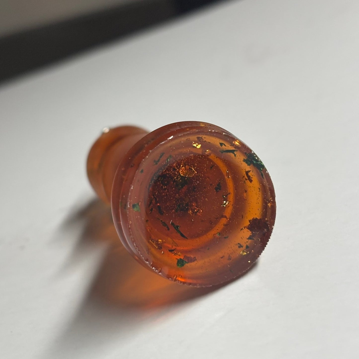 Dark Amber King - Handmade Resin Keychain