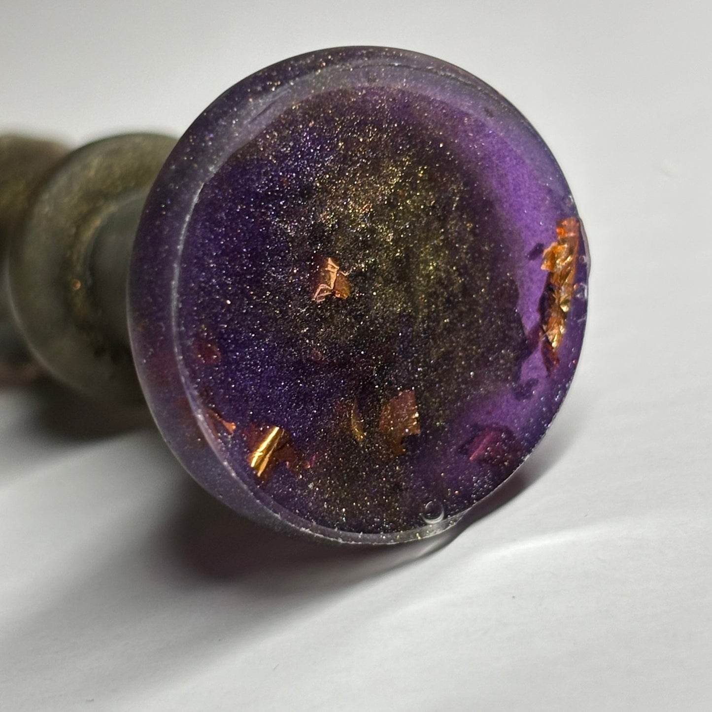 Army Green Queen - Handmade Resin Keychain