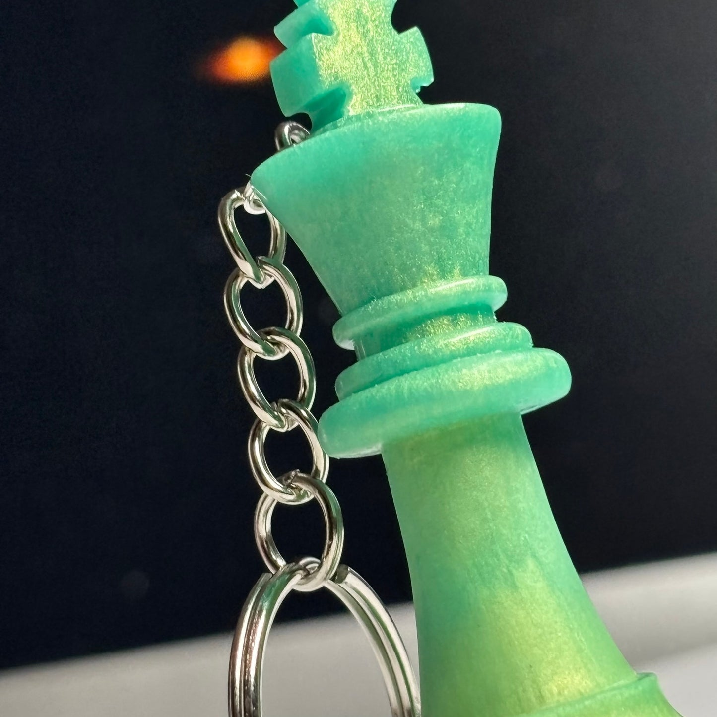 Green Mesh King - Handmade Resin Keychain